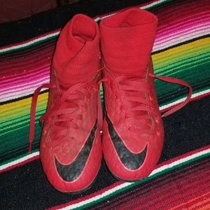 Size 2 boys Nike soccer cleats